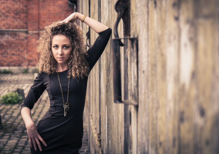 Outdoor Portraitfotos mit Alena und Bettina am Schlachthof München