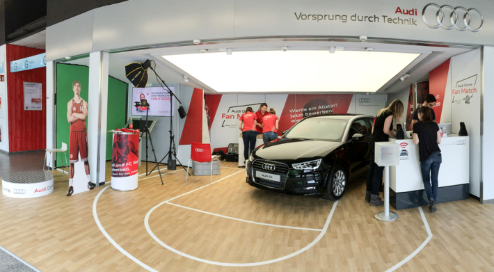 Greenscreen Fansticker-Aktion im Audi Dome
