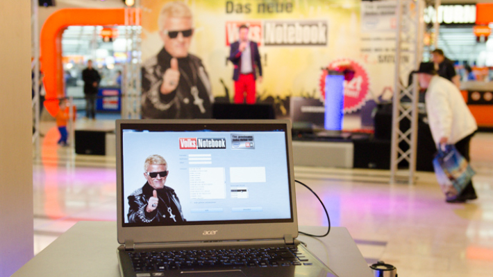 Heino im Auftrag des Volksnotebooks in den Riemarcaden