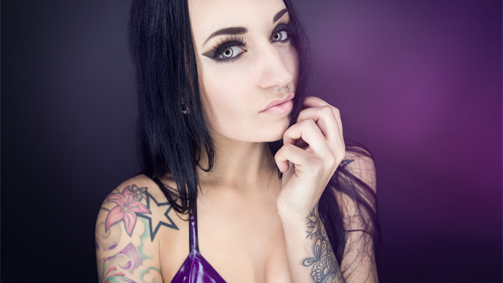 Latex-Shooting mit Bella Isadora