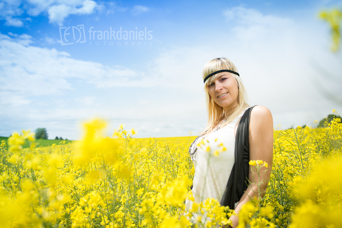 Shooting im Rapsfeld